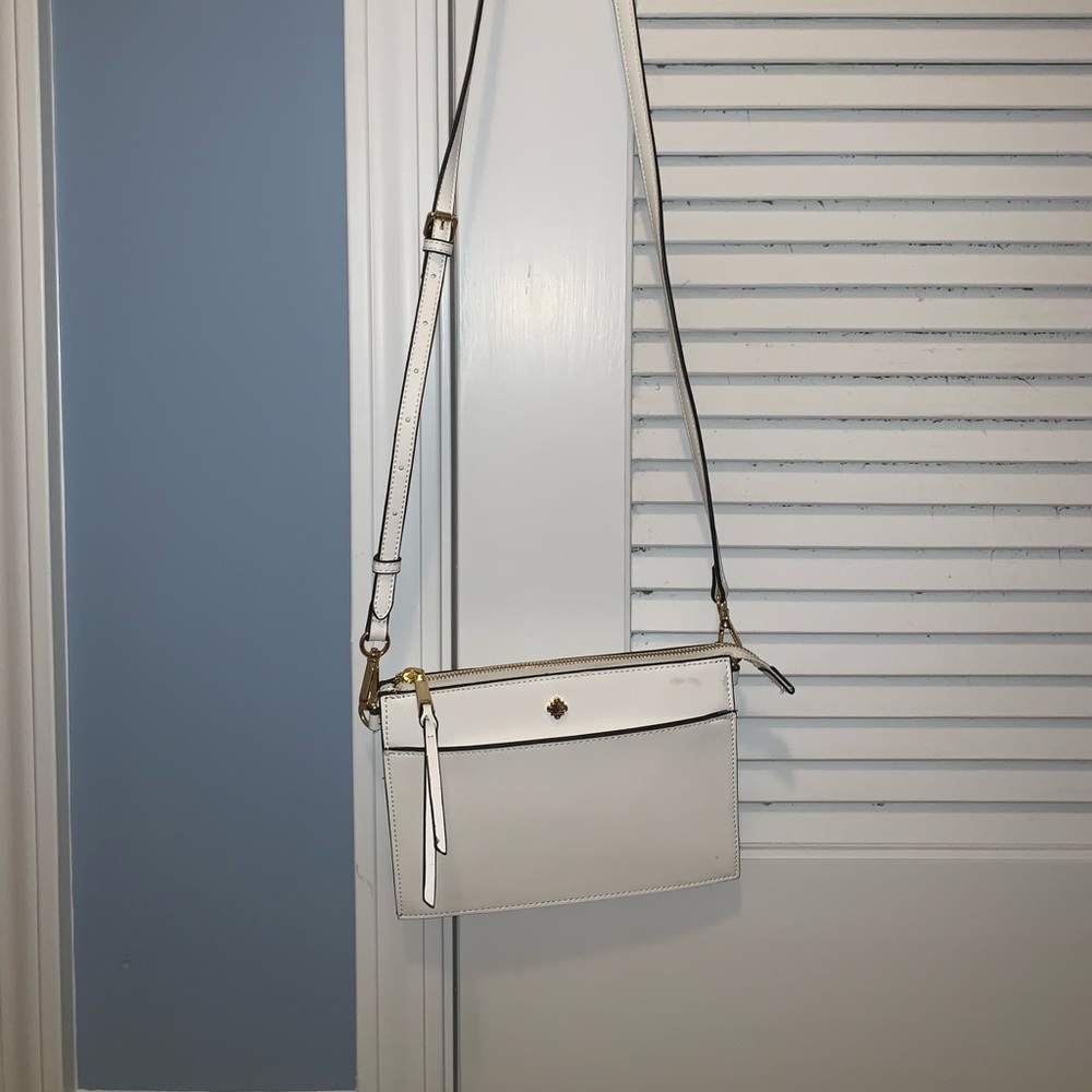 White shoulder bag